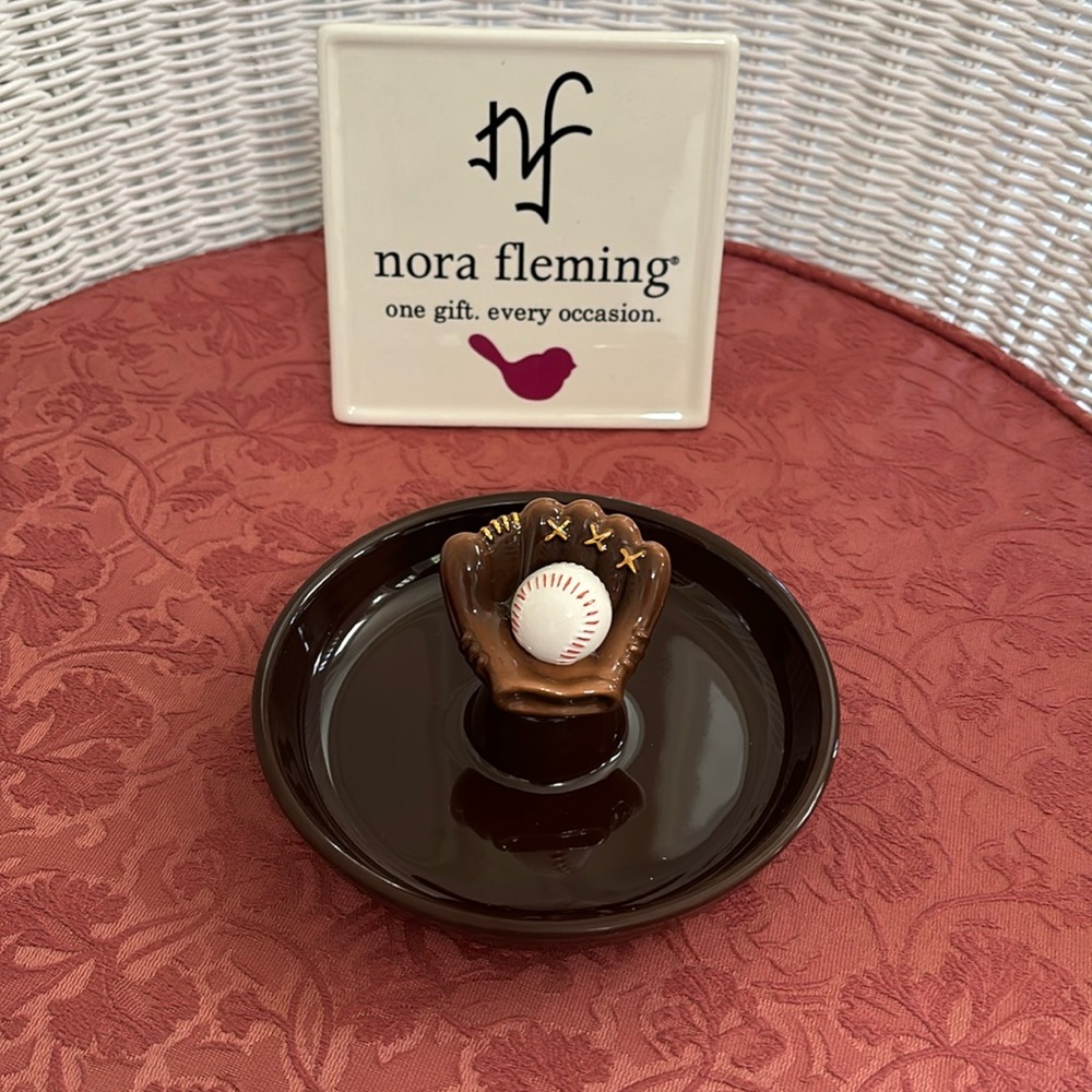 Retired Dots Melamine in chocolate with baseball mini!